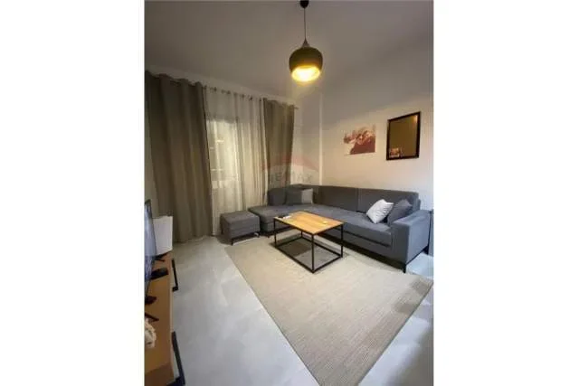 Tirane, jepet me qera apartament 1+1+BLK Kati 7, 67 m² 750 Euro