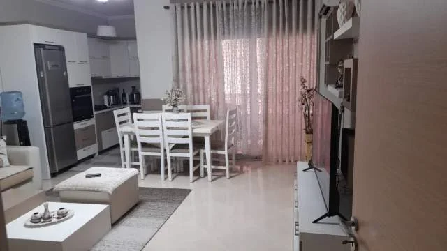 Tirane, shes apartament 2+1 Kati 2, 94 m² 165.000 Euro (eleonor)