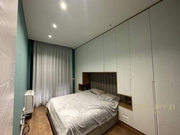 Tirane, jepet me qera apartament 1+1 Kati 3, 73 m² 750 Euro (Delijorgji)