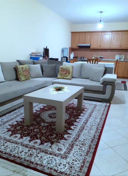 Vlore, shitet apartament 1+1 Kati 4, 75 m² 75.000 Euro (Bulevard Kryesor)