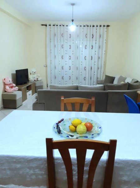 Vlore, shitet apartament 1+1 Kati 4, 75 m² 75.000 Euro (Bulevard Kryesor)