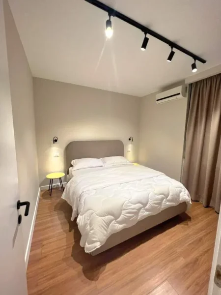 Tirane, jepet me qera apartament 1+1+BLK Kati 2, 45 m² 50 Euro (Rruga Sulejman Pasha)