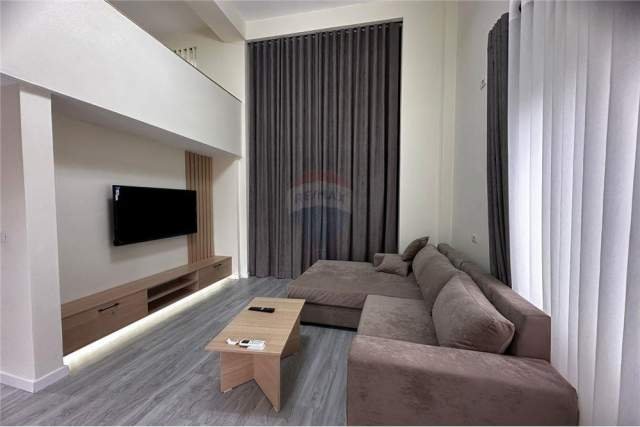 Tirane, jepet me qera apartament 2+1 80 m² 600 Euro (Liqeni i thate)