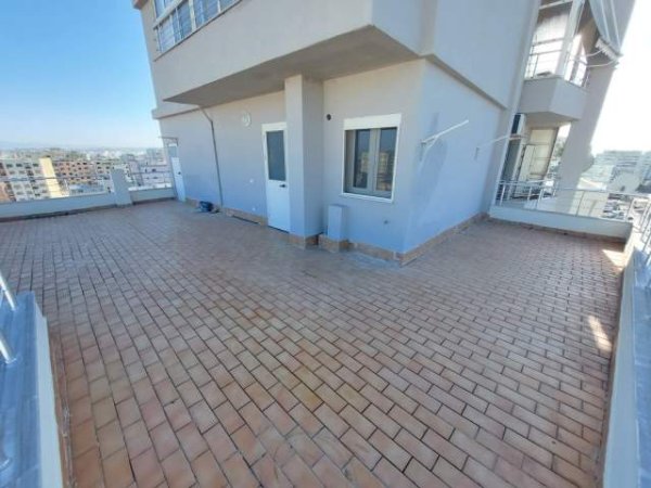 !!!  Dhene  !!!   Durres, jap me qera 3+1+A+BLK Kati 11, 112 m² 400 Euro (Prane Muzeumit (ish Gelqerja))