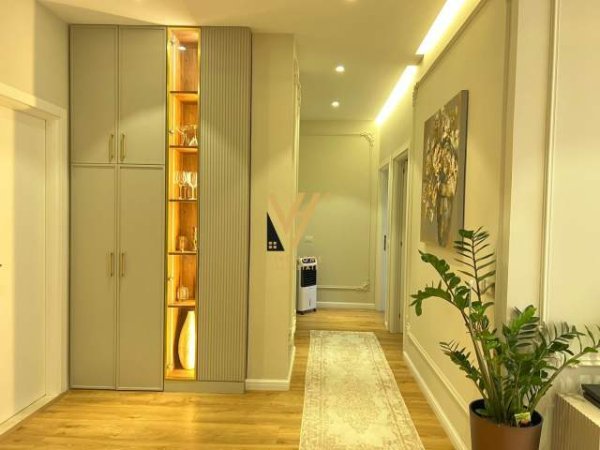 Tirane, jepet me qera apartament 3+1+BLK Kati 1, 115 m² 1.100 Euro (KODRA E DEILLIT)