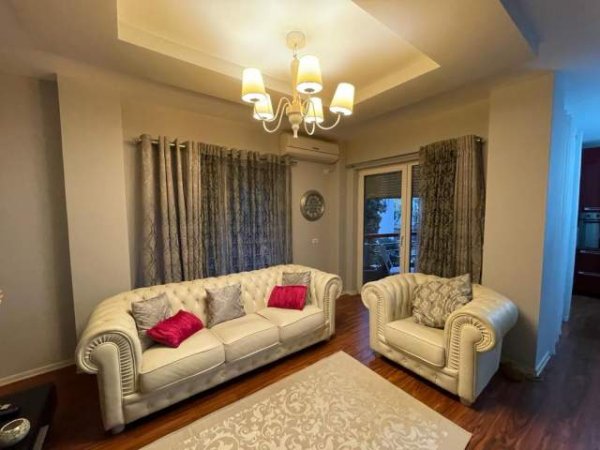 Tirane, jepet me qera apartament 2+1+BLK Kati 2, 100 m² 550 Euro (RRUGA LIQENI THATE)