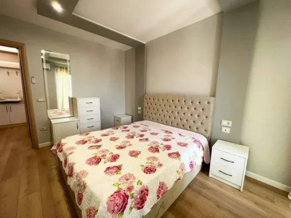 Tirane, jepet me qera apartament 1+1+BLK Kati 3, 70 m² 500 Euro (LIQENI I THATE)