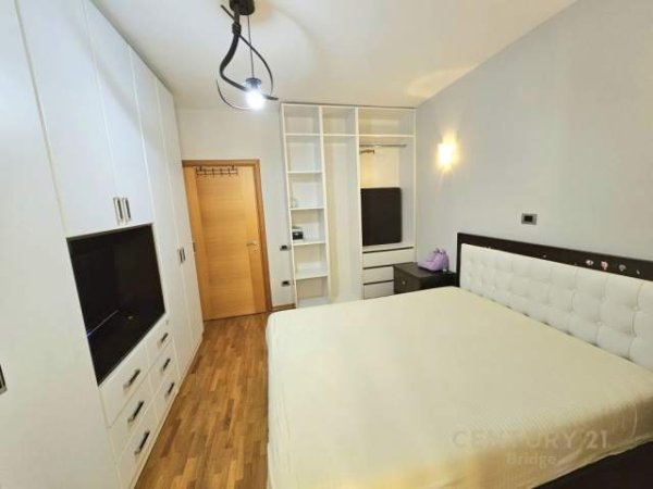 Tirane, jepet me qera apartament 2+1+BLK Kati 2, 80 m² 600 Euro (Fortuzi)