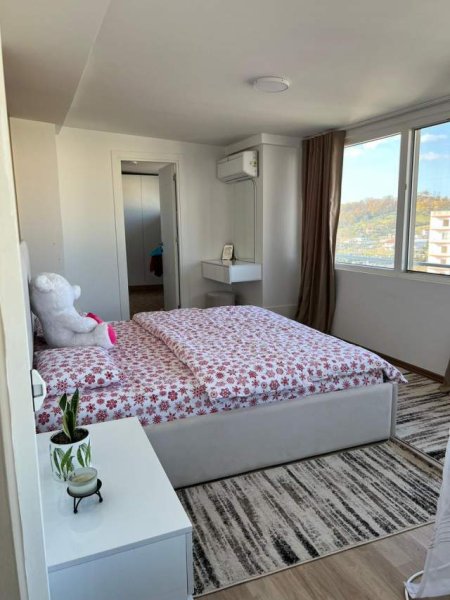 Tirane, jepet me qera apartament 3+1 Kati 8, 115 m² 550 Euro (Astir)