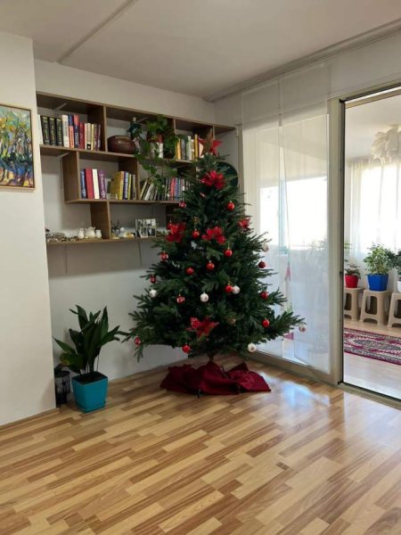 Tirane, jepet me qera apartament 3+1 Kati 8, 115 m² 550 Euro (Astir)