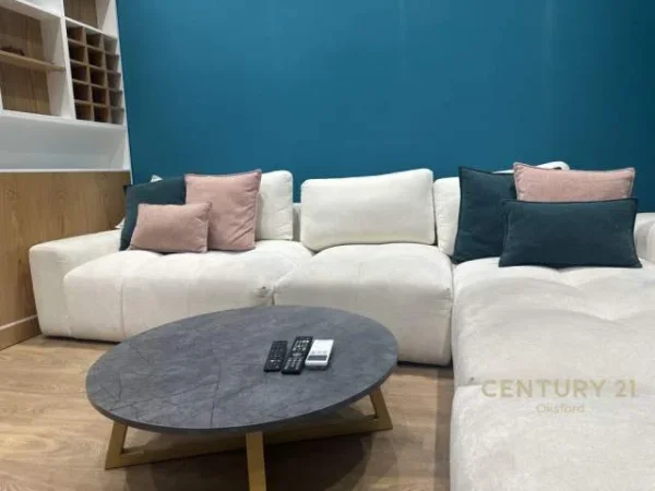 Tirane, jepet me qera apartament 73 m² 750 Euro (rruga e kavajes)