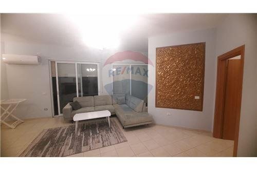 ofert apartament 2+1 Kati 5, 120 m² 500 Euro