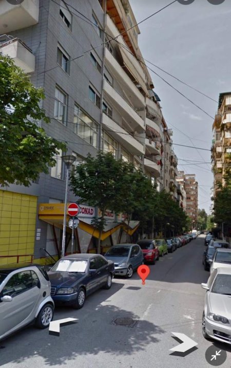 Tirane, jepet me qera ambjent biznesi Kati 0, 80 m² 800 Euro (Blloku te Conadi)