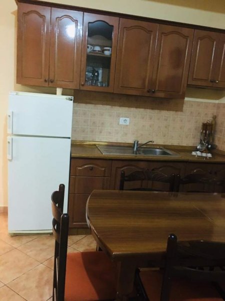 Mali Robit, jepet me qera apartament 1+1+BLK Kati 2, 55 m² 45 Euro (Mak Albania , Mali Robit, Golem)