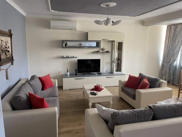 Jepet me qera apartament 2+1 Kati 1, 100 m² 50 Euro (Iliria, Plazh Durres)