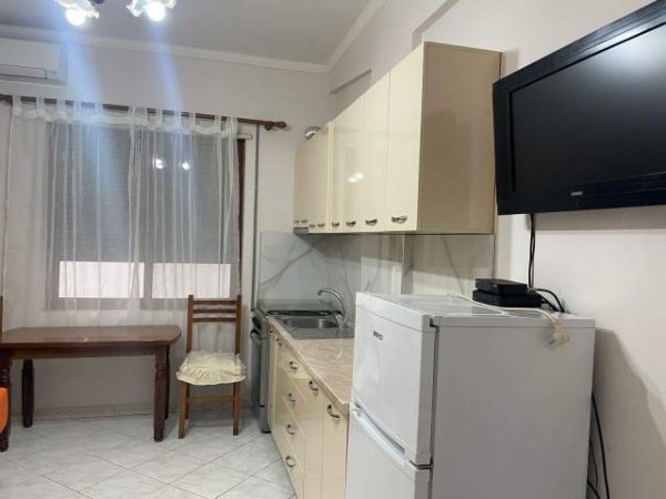 Jepet me qera apartament 2+1+BLK Kati 1, 65 m² 30 Euro (Iliria durres plazh)