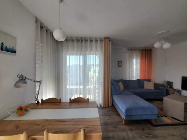 Tirane, jepet me qera apartament 2+1 Kati 8, 90 m²   500€