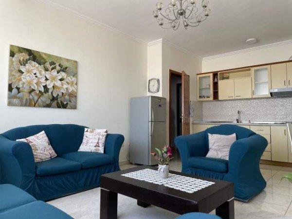 Tirane, jepet me qera apartament 1+1+BLK Kati 7, 68 m² 27.000 Euro