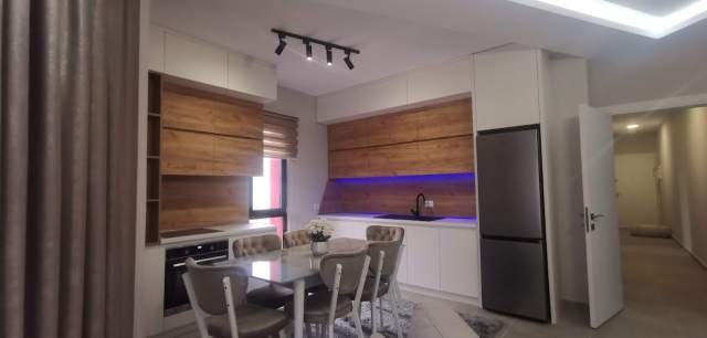 Tirane, jepet me qera apartament 2+1+BLK Kati 6, 92 m² 500 Euro