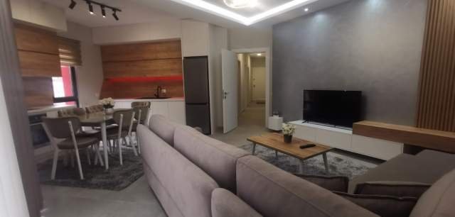 Tirane, jepet me qera apartament 2+1+BLK Kati 6, 92 m² 500 Euro