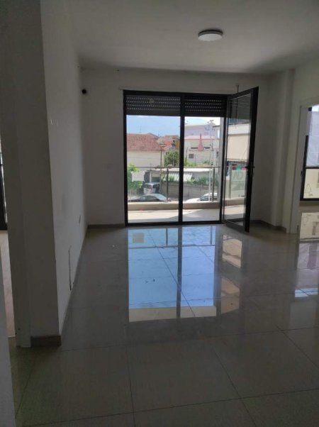 Tirane, jepet me qera apartament 1+1+A+BLK Kati 1, 73 m² 500 Euro