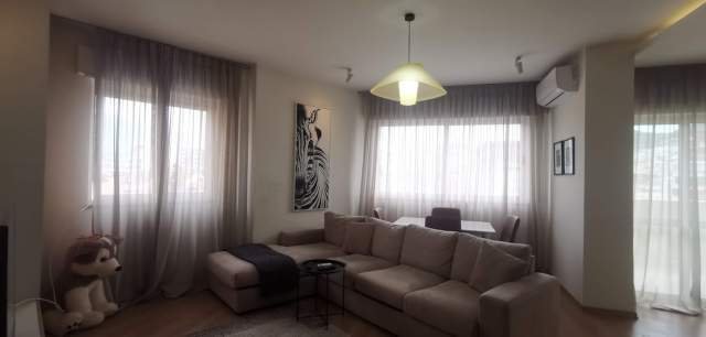 Tirane, jepet me qera apartament 2+1 Kati 4, 92 m² 550 Euro (Rruga Isuf Elezi)