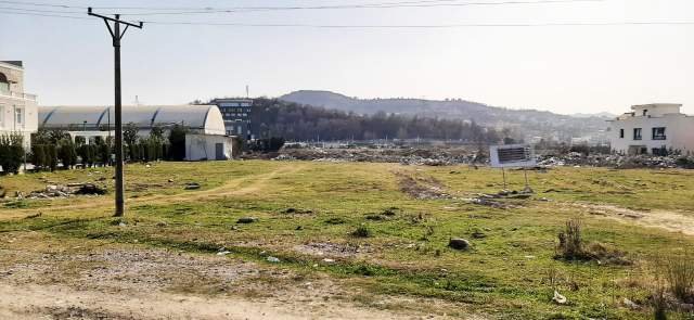Tirane, shes toke 8.000 m² 400.000 Euro