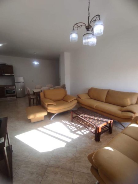 Tirane, jepet me qera apartament Kati 7, 110 m² 500 Euro