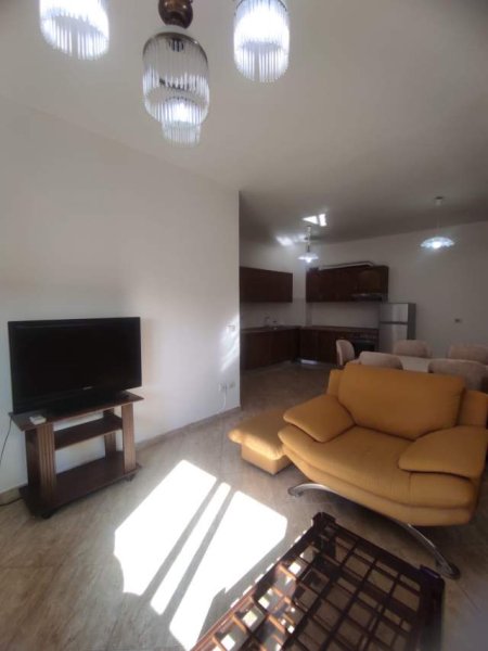 Tirane, jepet me qera apartament Kati 7, 110 m² 500 Euro