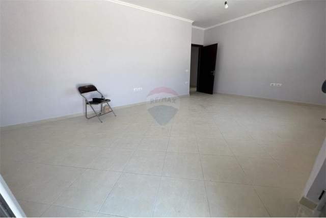 Vlore, shitet Penthouse 2+1+BLK Kati 10, 135 m² 106.000 Euro (Rruga Cajupi)