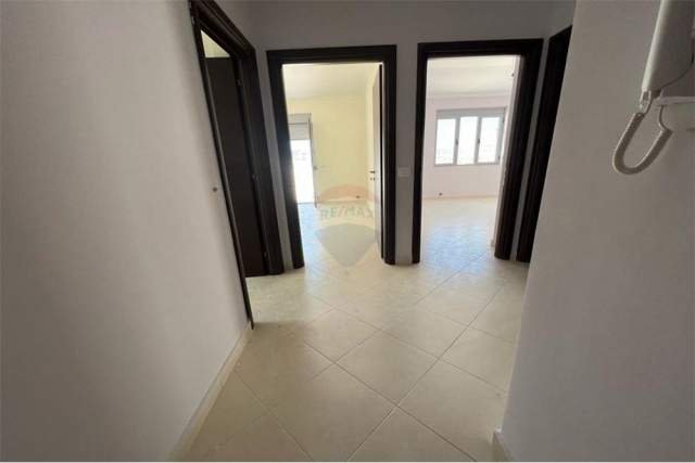 Vlore, shitet Penthouse 2+1+BLK Kati 10, 135 m² 106.000 Euro (Rruga Cajupi)