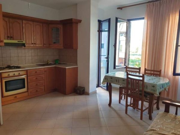 Golem, jepet me qera apartament ne plazh 1+1+BLK Kati 2, 75 m² 30 Euro (Rruga Fan Noli)