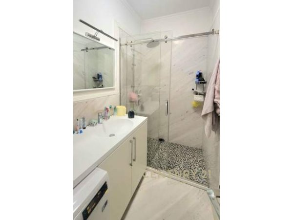 KOMPLEKSI DELIJORGJI- SHITET APARTAMENT 2+1+ POST PARKI,  Kati 3, 98 m² 250.000 Euro
