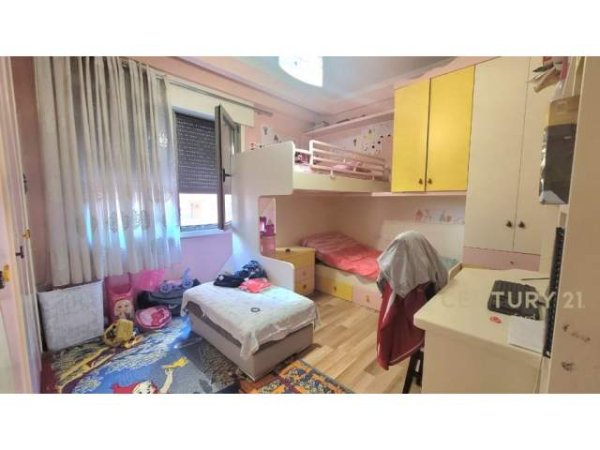 KOMPLEKSI DELIJORGJI- SHITET APARTAMENT 2+1+ POST PARKI,  Kati 3, 98 m² 250.000 Euro