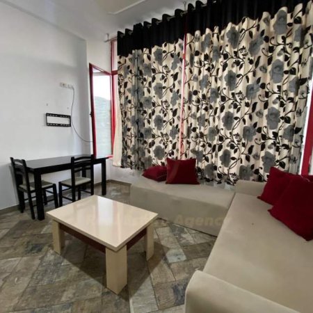 Durres, jepet me qera apartament 1+1 Kati 2, 60 m² 210 Euro