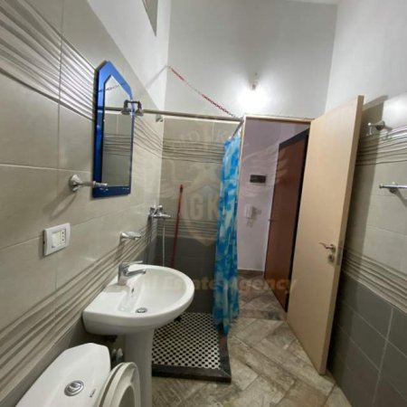 Durres, jepet me qera apartament 1+1 Kati 2, 60 m² 210 Euro