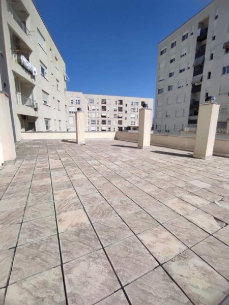 Tirane, jepet me qera apartament Kati 4, 99 m² 430 Euro (Frosina Plaku)
