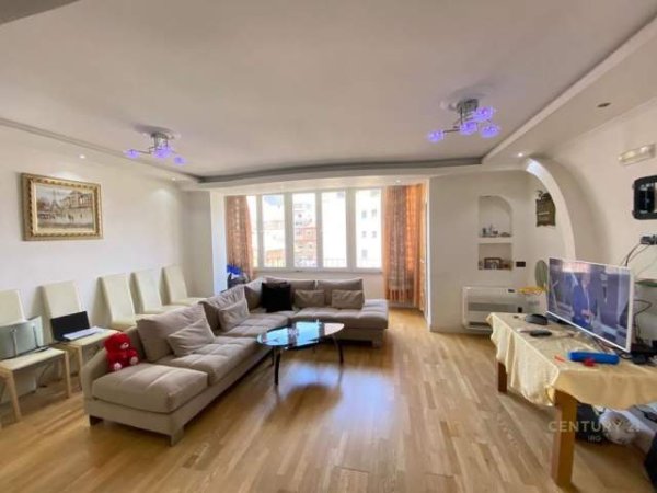 Tirane, shes apartament 2+1 ne BLLOK, Kati 4, 124 m² 235.000 Euro (Bllok)