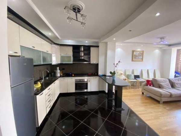 Tirane, shes apartament 2+1 ne BLLOK, Kati 4, 124 m² 235.000 Euro (Bllok)