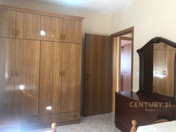 Tirane, jap me qera apartament 2+1BULEVARDI ZOGU I, Kati 4, 95 m² 650 Euro (QENDER)