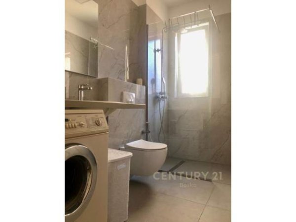 Tirane, jap me qera apartament 2+1BULEVARDI ZOGU I, Kati 4, 95 m² 650 Euro (QENDER)