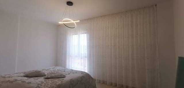 Tirane, jepet me qera apartament 2+1 Kati 5, 90 m² 600  (Rruga Myslym Shyri)