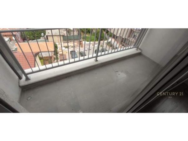 Tirane, shitet apartament 1+1 Kati 4, 84 m² 114000 Euro (Selvia)
