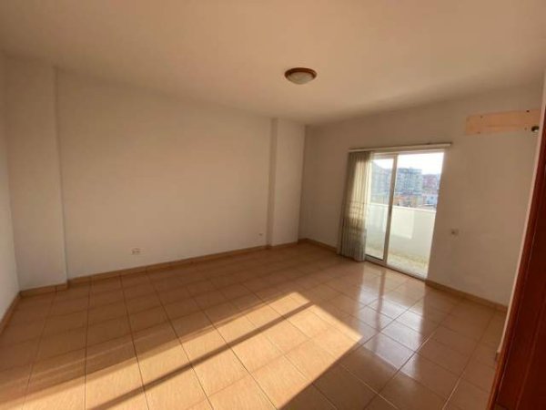 Tirane, jepet me qera apartament 2+1+A+BLK Kati 8, 110 m² 400 Euro