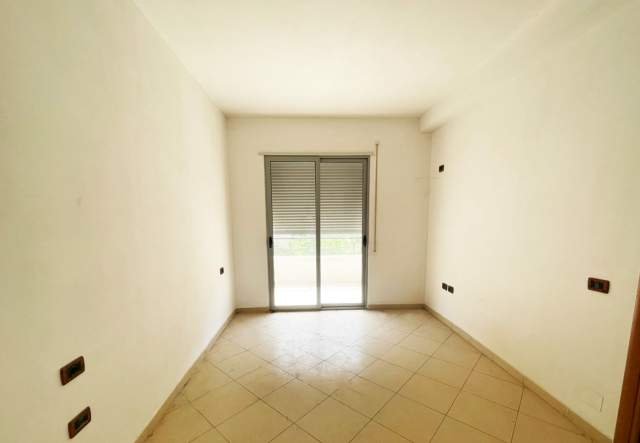 Vlore, shitet apartament 64 m² 55.000 Euro