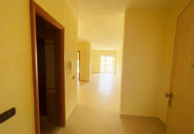 Vlore, shitet 96 m² 90.000 Euro