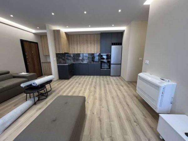 Tirane, jepet me qera apartament 2+1+BLK Kati 4, 96 m² 650 Euro (Rruga jordan misja)