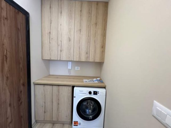 Tirane, jepet me qera apartament 2+1+BLK Kati 4, 96 m² 650 Euro (Rruga jordan misja)