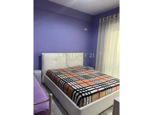 Tirane, jepet me qera apartament 1+1+BLK Kati 1, 64 m² 500 Euro (prane Kopshtit Botanik)