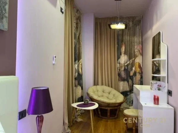 Tirane, jepet me qera 1+1+A+BLK Kati 2, 75 m² 700 Euro (Rruga Fortuzi)